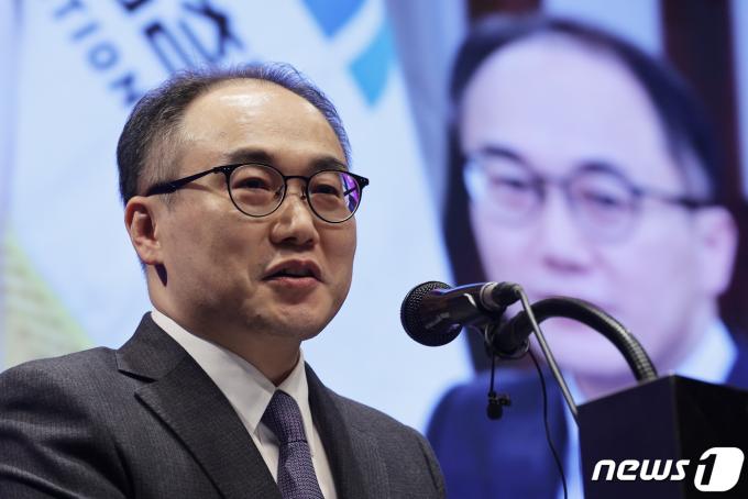 [사진] 이원석 총장, 한국여성변호사회 신년회 축사