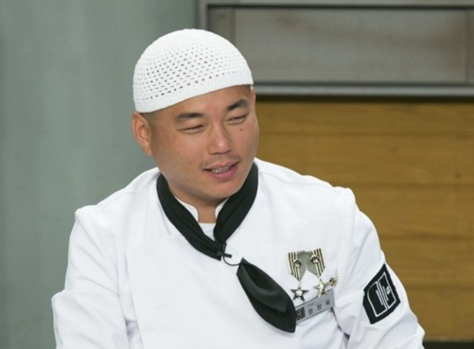 촬영 스태프를 흉기로 위협한 요리사 정창욱씨(44)에 대해 징역 4개월 실형이 확정됐다. /사진=JTBC 제공
