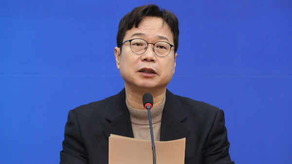 이재성 세솔테크 고문이 KBS 정강정책연설에서 국내 e스포츠 산업에 대한 세제지원을 확대하겠다고 약속했다. 사진은 지난 14일 서울 여의도 국회에서 열린 2호 인재영입식에서 발언 이 고문이 발언하는 모습. /사진=뉴스1