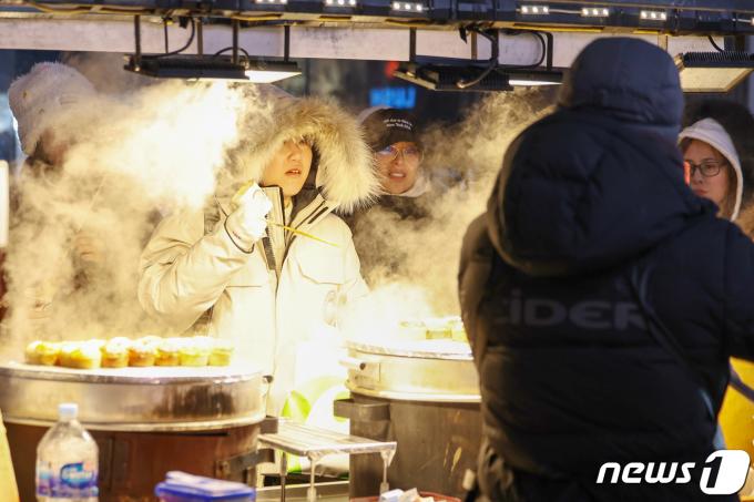 [사진] '추위 녹이는 따끈한 이맛'