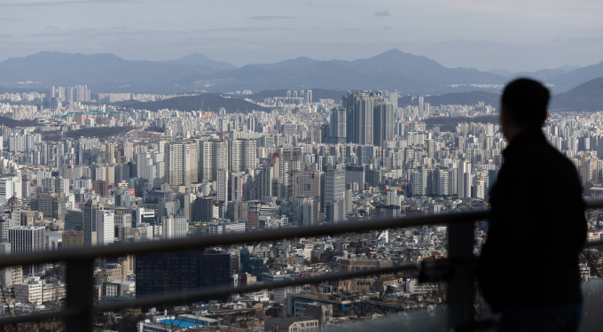 서울 남산에서 바라본 아파트 단지 모습./사진=뉴스1