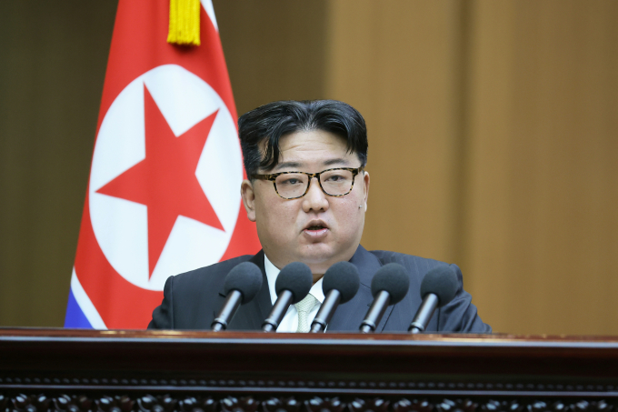 북한이 조국통일 3대헌장 기념탑을 철거했다. 사진은 지난 15일 제14기 제10차 최고인민회의에서 시정연설 중인 김정은 노동당 총비서의 모습. /사진=뉴스1(평양 노동신문) 