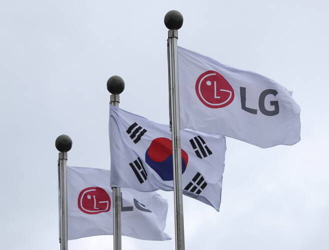 LG전자가 25일 지난해 실적발표를 통해 연간 매출 84조2278억원, 영업이익 3조5481억원을 달성했다고 밝혔다. / 사진=뉴시스