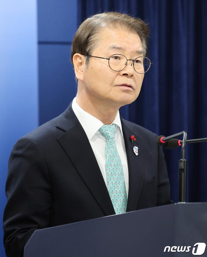 [사진] 이정식 고용부 장관 