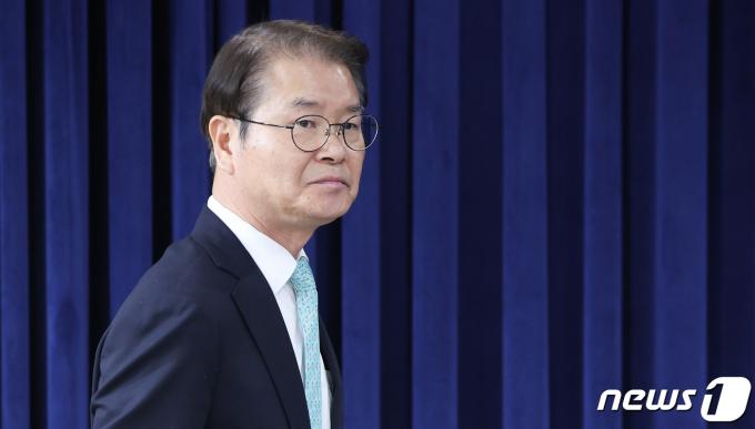 [사진] 이정식 장관 