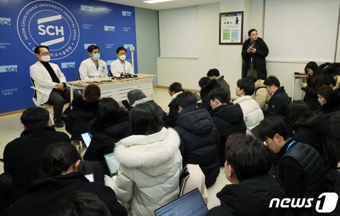 [사진] 괴한 습격 받은 배현진 의원의 상태는?