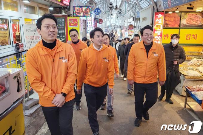 [사진] 화곡동 남부시장 찾은 개혁신당