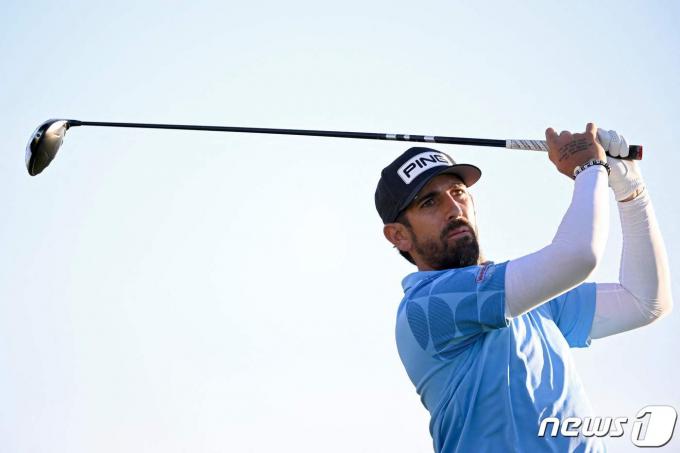 [사진] 프랑스 선수 최초 PGA 우승한 파봉의 드라이브 샷