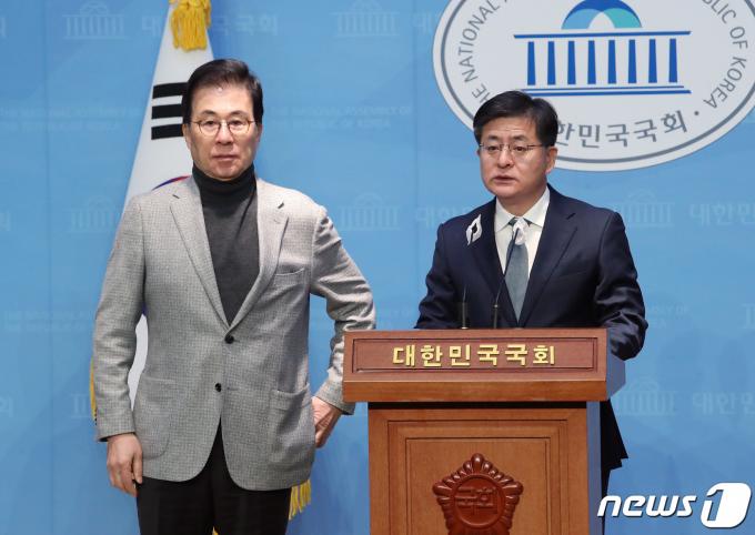 [사진] 미래대연합·새로운미래 공동창당 합의사항 발표 기자회견