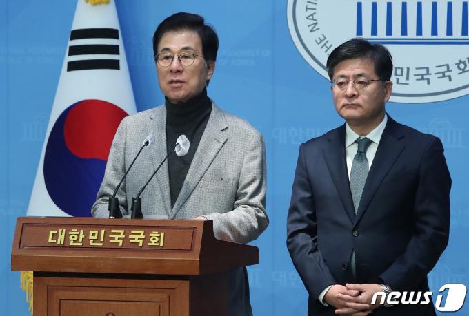 [사진] '미래대연합·새로운미래 공동창당 발표'