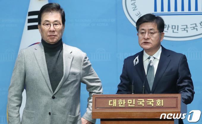 [사진] '미래대연합·새로운미래 공동창당 발표'