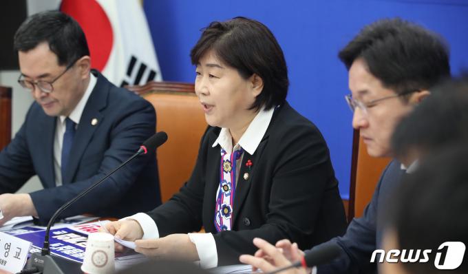 [사진] 발언하는 서영교 위원장