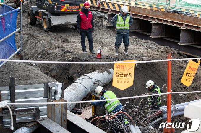[사진] 중대재해처벌법, 여야 이견으로 27일부터 확대시행