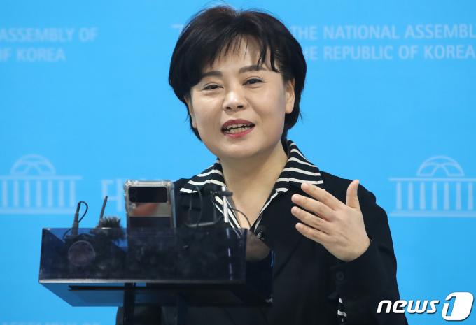 [사진] 22대 총선 출마 선언하는 윤희숙 전 의원