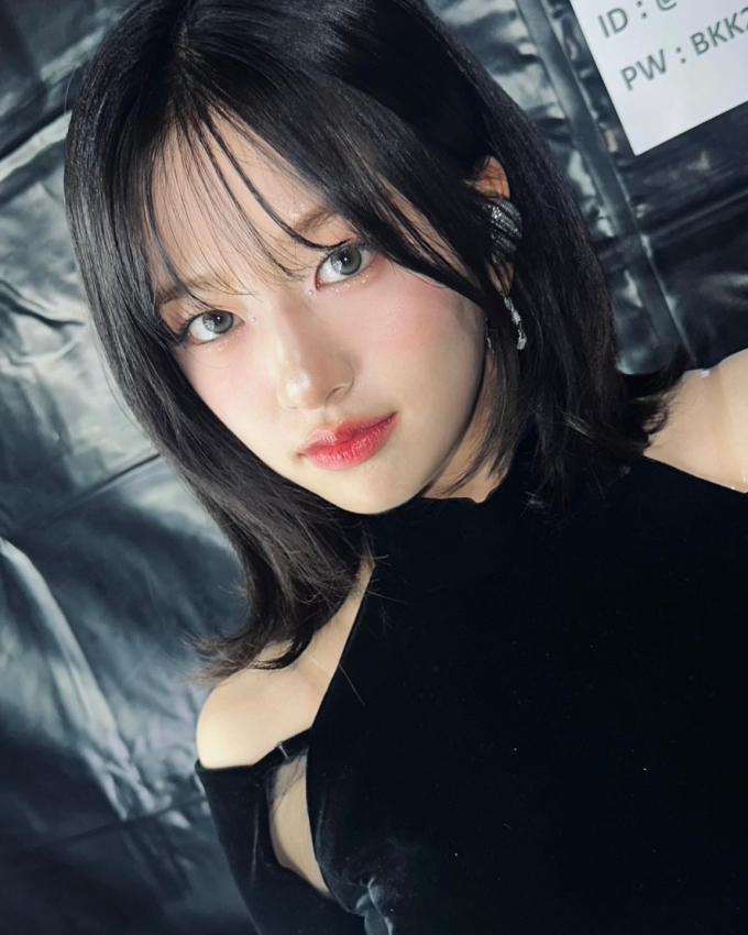 사진=안유진 인스타그램
