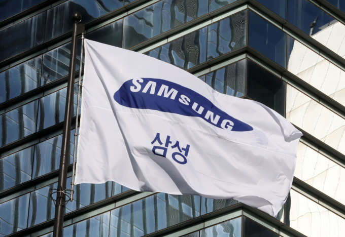 삼성전자의 지난해 실적이 31일 공개됐다. 사진은 삼성전자 서울 서초 사옥에서 휘날리는 삼성 깃발. /사진=뉴스1