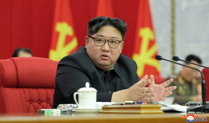 수미 테리 미국 윌슨센터 아시아 국장이 김정은 북한 노동당 총비서의 실수로 한반도 전쟁이 일어날 수 있다고 내다봤다. 사진은 지난 23일 열린 북한 노동당 제8기 중앙위원회 회의에 참석한 김 총비서의 모습. /사진=로이터(조선중앙통신 제공)