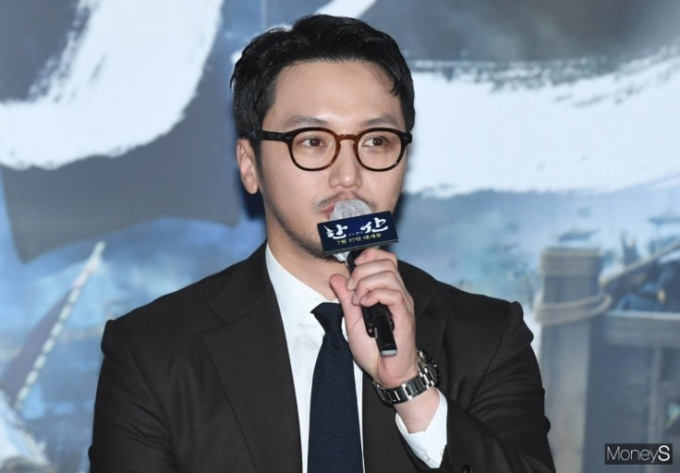 배우 변요한이 1인 기획사 설립을 논의 중이다. 사진은 지난 2022년 7월 서울 송파구 롯데시네마 월드타워에서 열린 영화 '한산 : 용의 출현'(감독 김한민) 언론시사회 및 간담회에 참석한 배우 변요한. /사진=장동규 기자