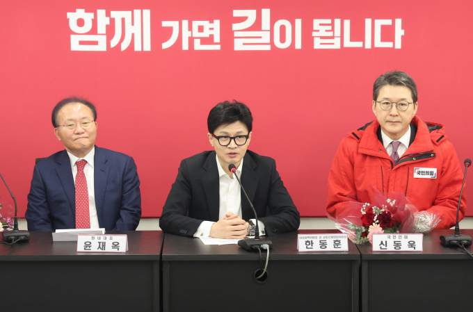 국민의힘이 위성정당 명칭을 '국민의 미래'로 결정했다. 사진은 지난 29일 서울 여의도 국민의힘 당사에서 열린 인재영입위원회 국민인재 영입 환영식에서 발언하는 한동훈 국민의힘 비상대책위원장의 모습. /사진=뉴스1