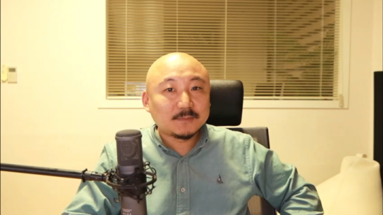 인기 웹툰작가 주호민이 특수교사에 대한 유죄 판결이 나자 6개월 동안의 침묵을 깨고 입장을 밝혔다. /사진=트위치 라이브 방송캡처