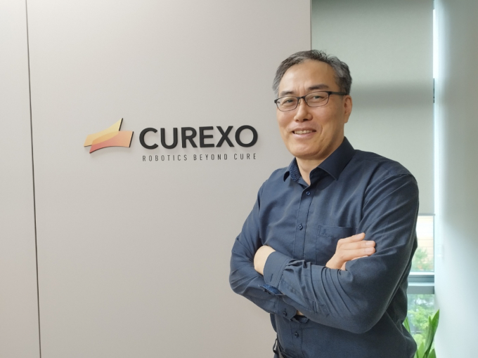 이재준 큐렉소 대표가 의료로봇 연구개발과 글로벌 시장 진출을 확대하면서 가파른 성장세를 보이고 있다. /사진=큐렉소
