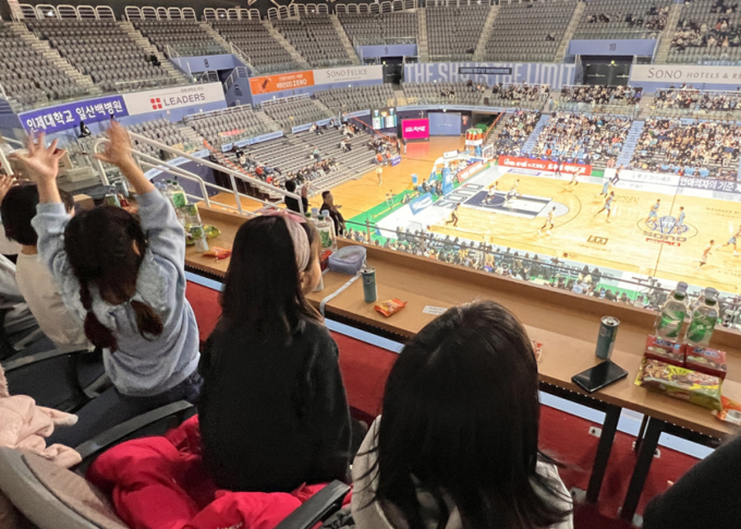광동제약이 고양 소노 스카이거너스 농구단과 함께 어린이 봉사활동을 진행했다. /사진=광동제약