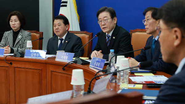 이재명 더불어민주당 대표가 북한과 관련한 윤석열 정부의 안보 상황을 규탄했다. 사진은 2일 오후 서울 여의도 국회에서 열린 한반도위기관리TF 1차 전체회의에서 발언하는 이 대표. /사진=뉴시스