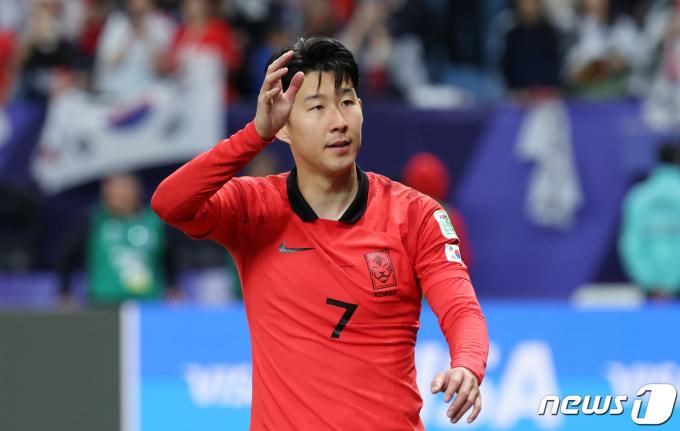 [사진] 9년전 패배 설욕한 손흥민