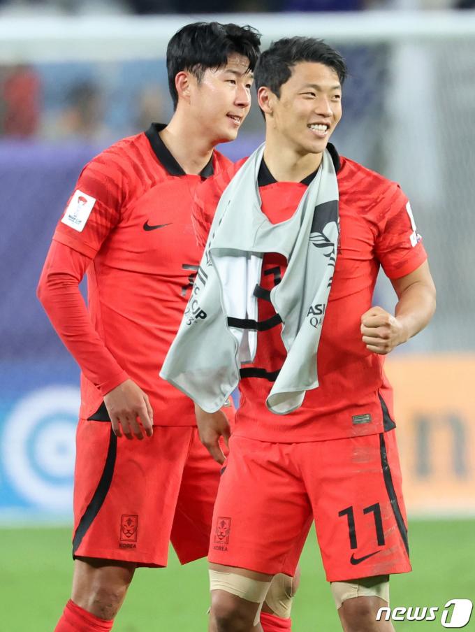 [사진] 극적인 드라마 만들어 낸 손흥민과 황희찬