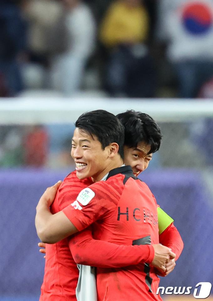 [사진] 대한민국 구해낸 EPL 듀오