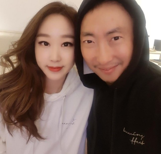 방송인 박명수가 딸 민서양의 자취는 절대 없다고 단언했다. 박명수 아내 한수민씨(왼쪽)과 박명수. /사진=한수민 인스타그램