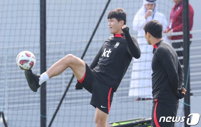 [사진] 김민재, 4강전에 출전은 못하지만