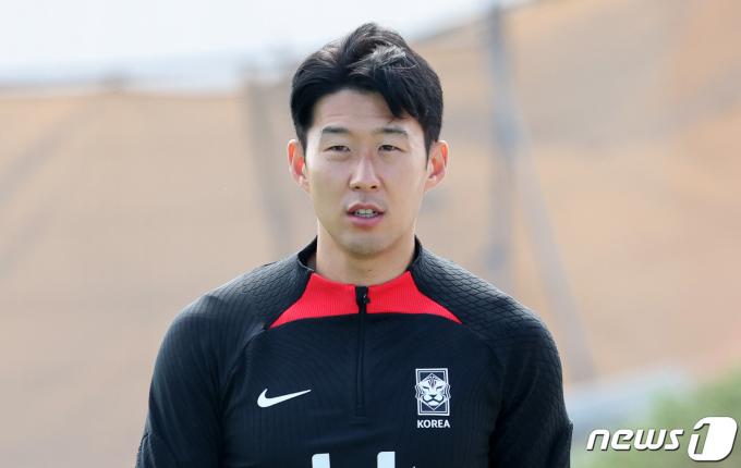 [사진] 회복 훈련 나서는 손흥민