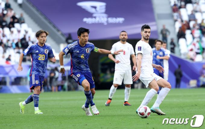 [사진] 스루패스 찌르는 에자톨라히