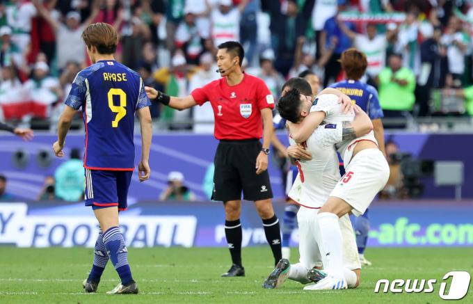 [사진] '엇갈린 희비'