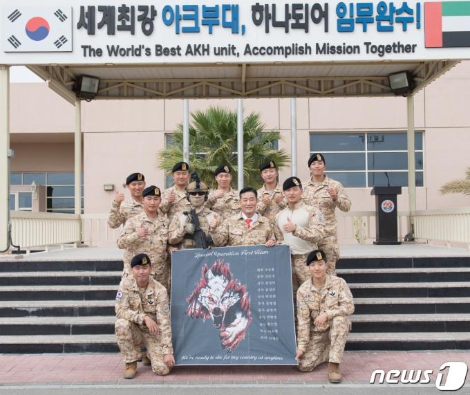[사진] 아크부대 찾은 신원식 장관 '장병들과 함께'