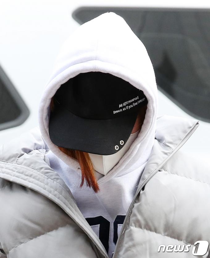 [사진] 영장심사 출석하는 숨진 쌍둥이 자매 친모