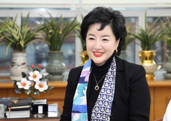 강신숙 Sh수협은행장이 지난 1월16일 서울 송파구 Sh수협은행 본점에서 진행된 머니S와의 인터뷰에서 기자의 질문에 답변을 하고 있다./사진=Sh수협은행