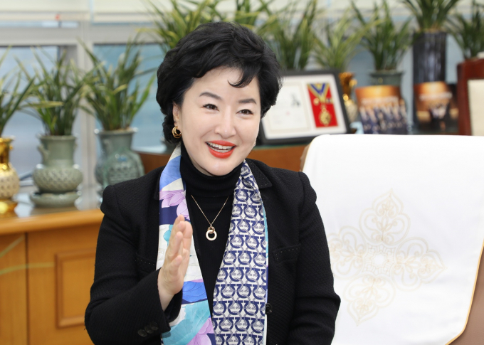 강신숙 Sh수협은행장이 지난 1월16일 서울 송파구 Sh수협은행 본점에서 진행된 머니S와의 인터뷰에서 기자의 질문에 답변을 하고 있다./사진=Sh수협은행