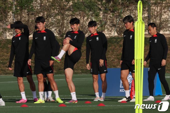 [사진] 분위기 끌어오리는 축구 대표팀