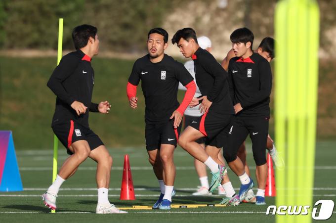[사진] 컨디션 끌어올리는 이기제