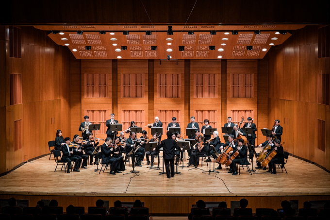 지난해 2월 서울 강남구 광림아트센터 장천홀에서 열린 '제9회 빛의소리 나눔콘서트'에서 관객들이 MPO 단원들의 연주를 감상하고 있다. /사진=한미약품
