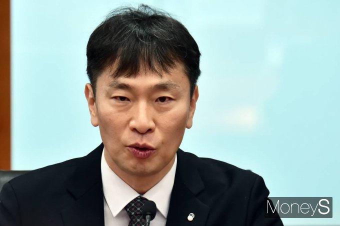 이복현 금융감독원장이 지난달 24일 서울 여의도 금융투자협회에서 진행된 금융위원회·금융감독원·증권업계 증권업계 및 유관기관 간담회에 참석해 발언하고 있다. /사진=임한별(머니S)