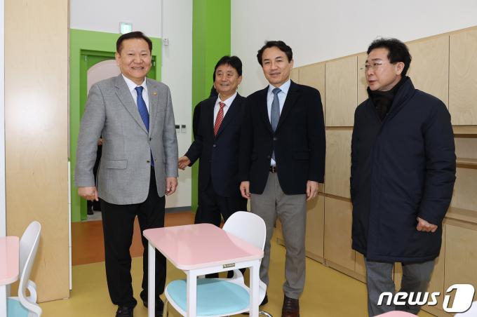 [사진] 이상민 장관, 화천커뮤니티센터 방문