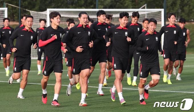 [사진] 4강전 준비하는 축구대표팀