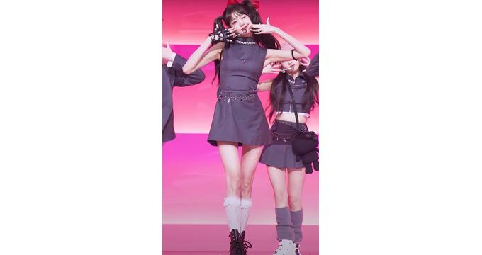 그룹 '아이브'(IVE)의 장원영이 마른 몸으로 팬들의 걱정을 샀다. /사진= 유튜브 채널 'KBS KPOP' 캡처