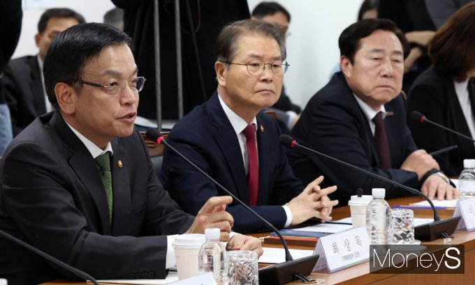▲ 인사말 전하는 최상목 경제부총리(기재부 장관)