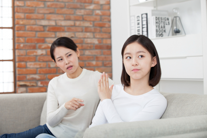 설 연휴 가장 듣기 싫은 잔소리는 무엇일까. 결혼정보회사 듀오가 미혼남녀를 대상으로 '설날 잔소리' 관련 설문조사를 실시했다. /사진=이미지투데이