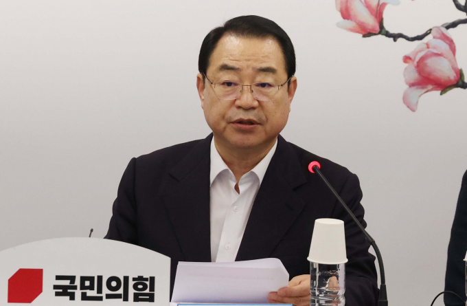 6일 국민의힘 공천관리위원회가 총선 공천을 신정한 849명 중 29명이 부적격 대상이라고 전했다. 사진은 정영환 국민의힘 공천관리위원장이 6일 서울 여의도 국민의힘 중앙당사에서 열린 4차 공천관리위원회 회의에서 발언하는 모습. /사진=뉴시스