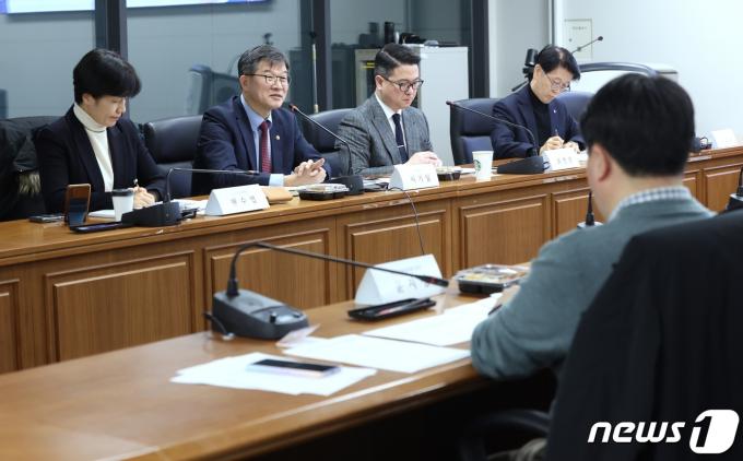 [사진] 이기일 차관, 난임시술 의료기관 전문가 간담회